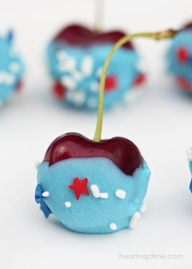 How To Make 4th of July themed recipes | Chocolate dipped “banana split” & Chocolate dipped cherries