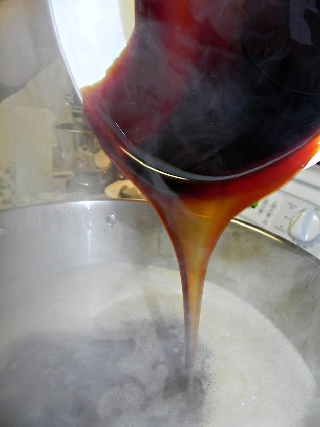 Boiling German Bock brewing at home