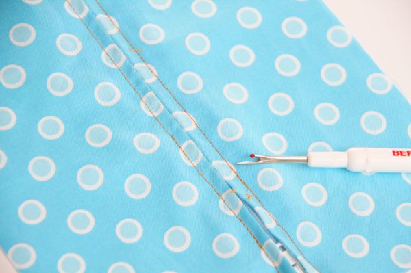 Sewing Hacks | How To Sew A Zipper