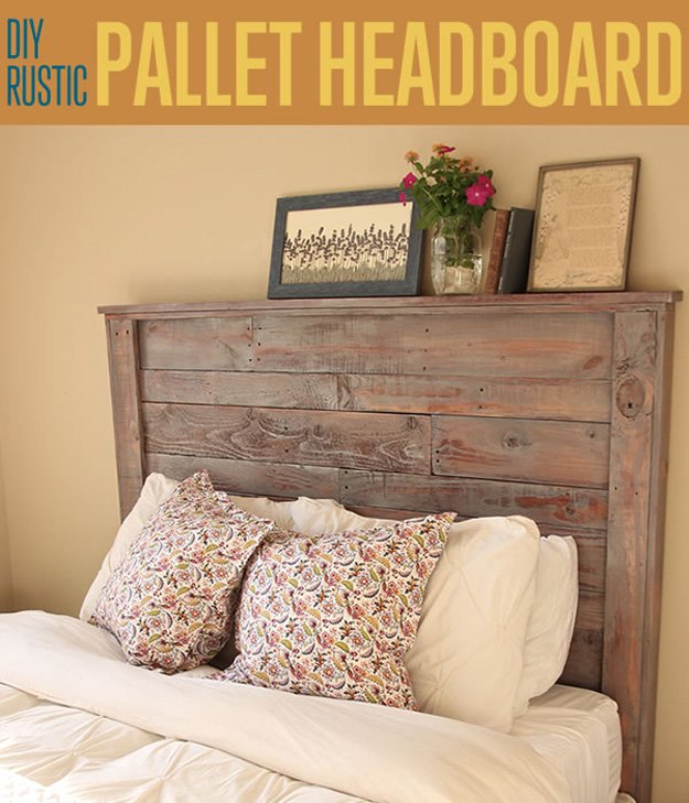 Rustic DIY Pallet Headboard for the Bedroom | http://diyready.com/diy 