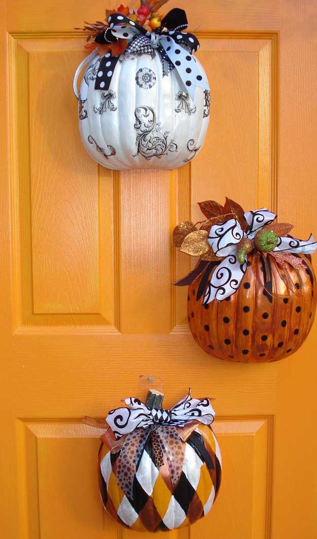 21 DIY Fall Door Decorations | DIY Ready
