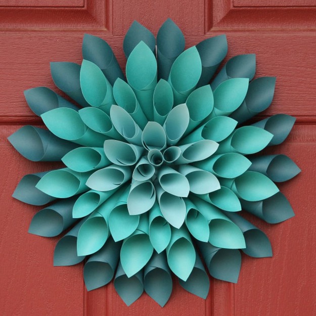 10 Diy Rolled Paper Crafts From Recycled Magazines