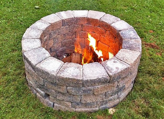 Easy DIY Fire Pit Ideas To Spruce Up Your Backyard