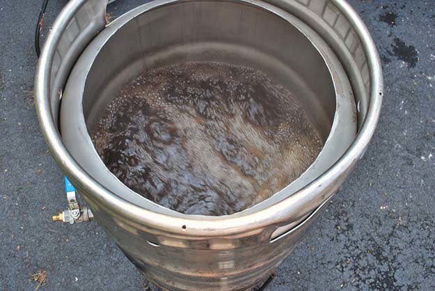 Smoked baltic porter brewing 